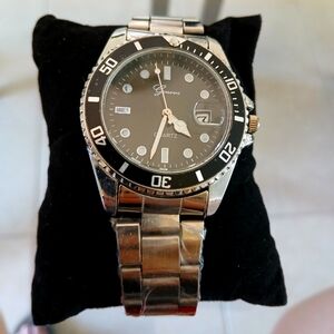 Mens sports or  daily wear watch